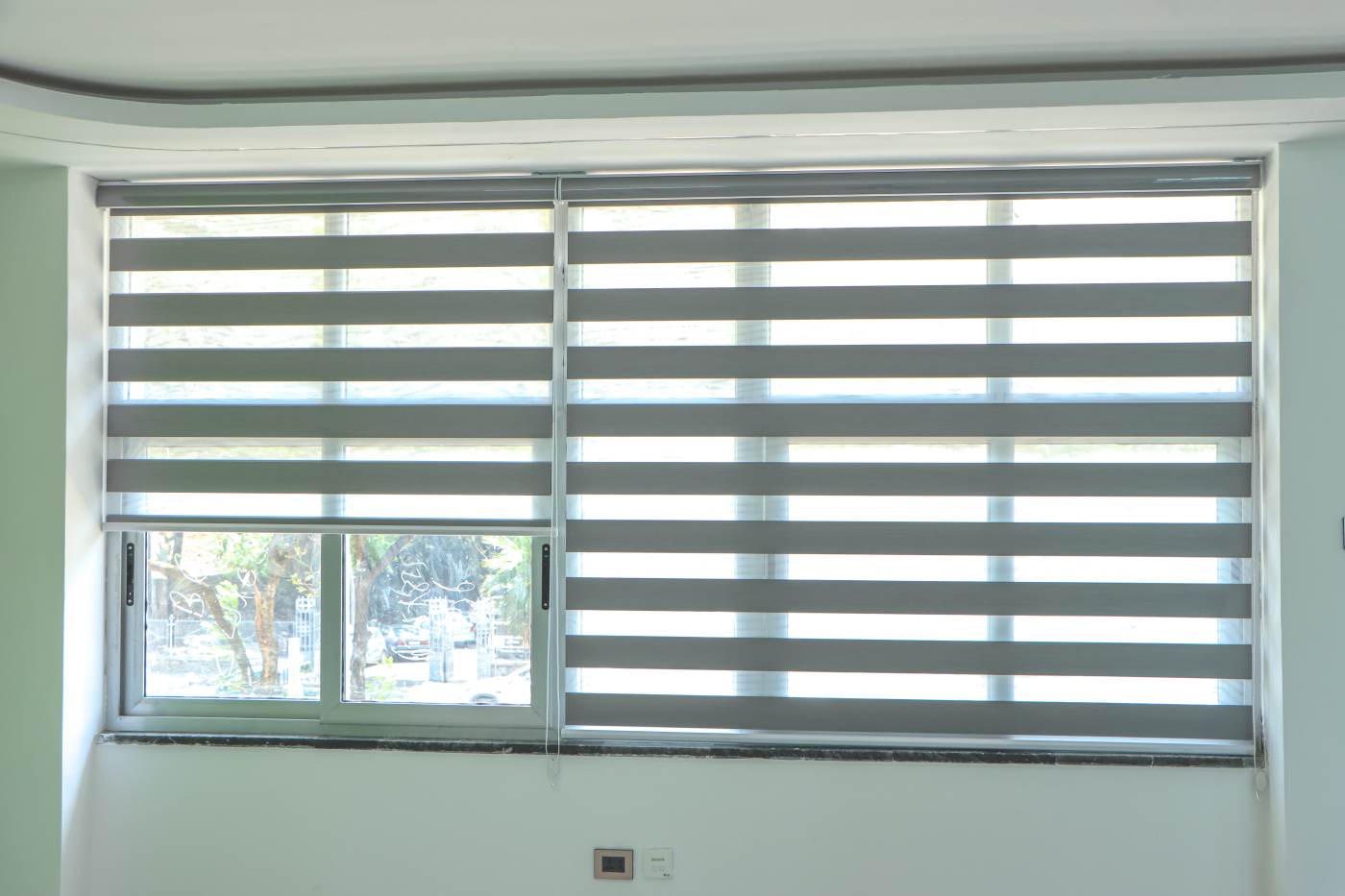 Zebra blind installation